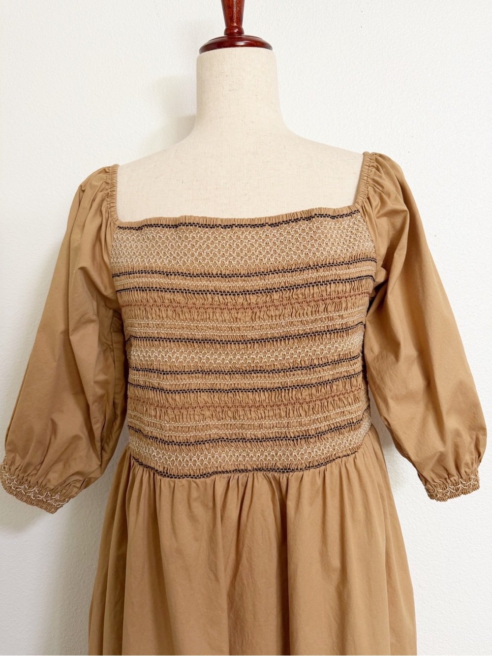 Old Navy Off Shoulder Smocked Poplin Cotton Midi Dress - Picture 6 of 16